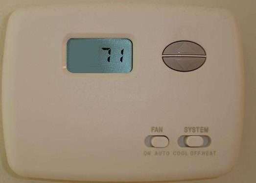 Household thermostat